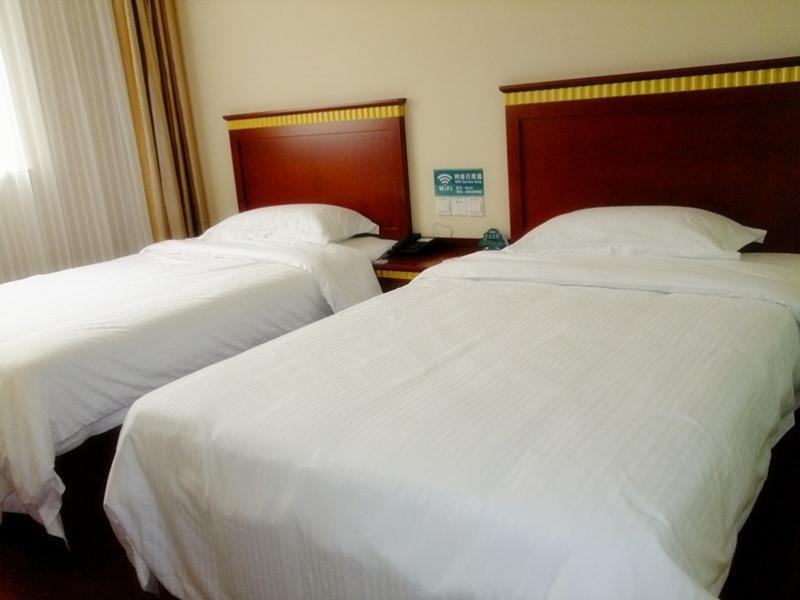Greentree Inn Shandong Qingdao Development District Sdust Express Hotel Exterior photo