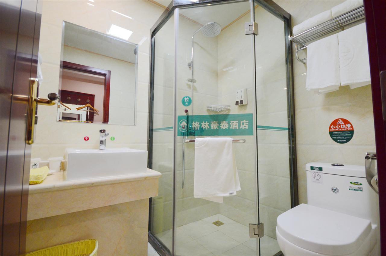 Greentree Inn Shandong Qingdao Development District Sdust Express Hotel Exterior photo